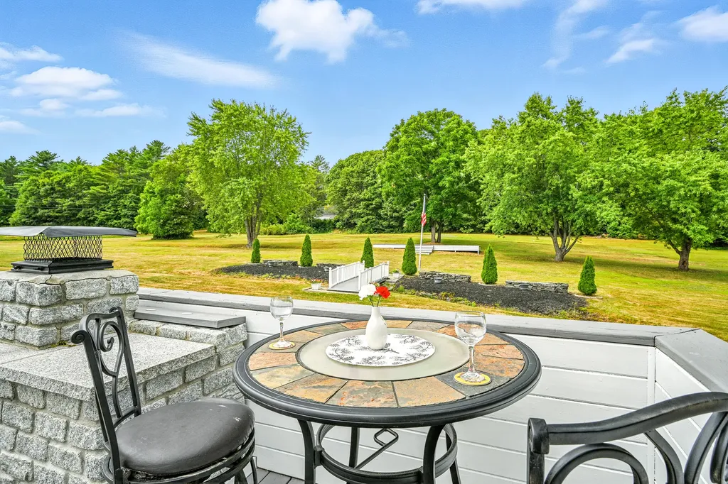 725 Cedar Grove Road Dresden ME 04342