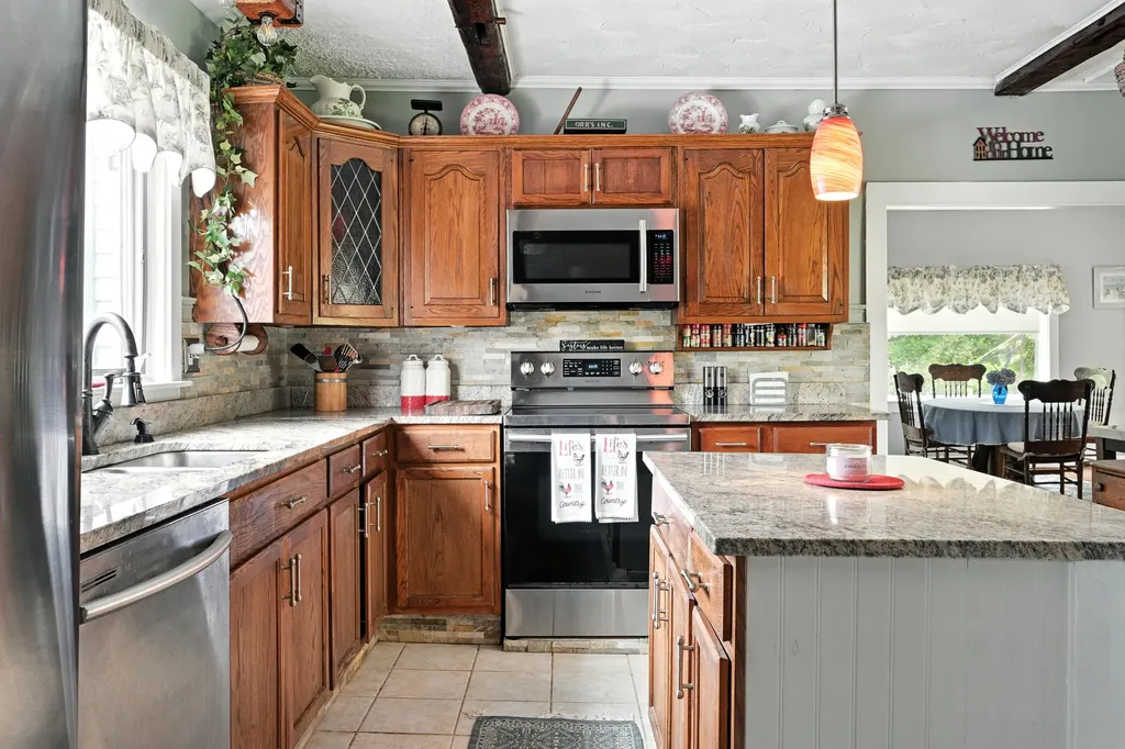 725 Cedar Grove Road Dresden ME 04342