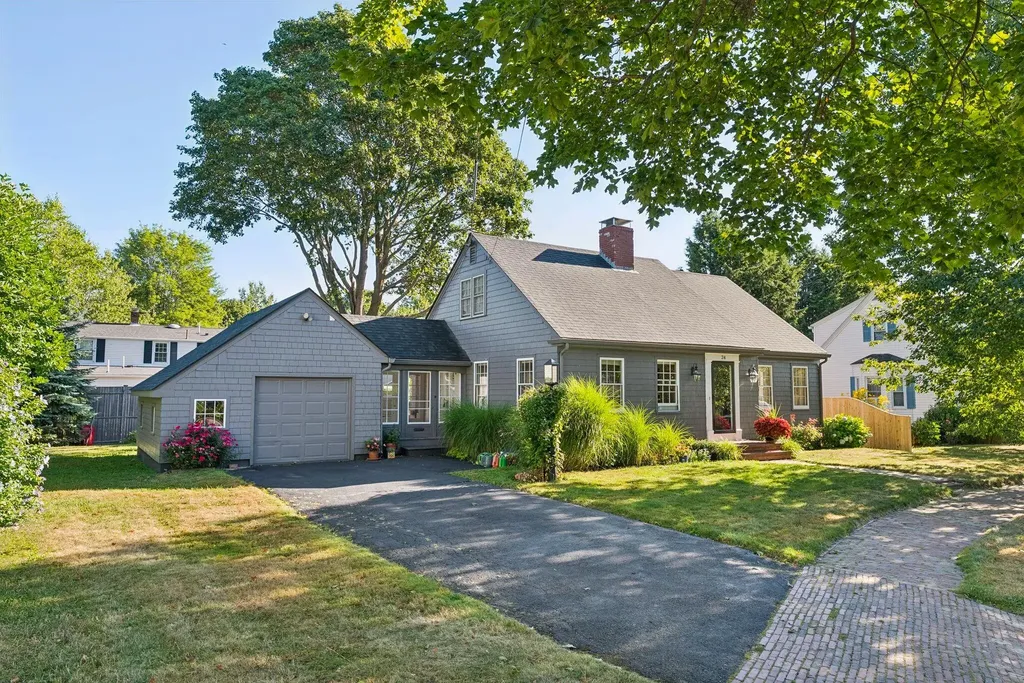 24 Bay View Drive Portland ME 04103