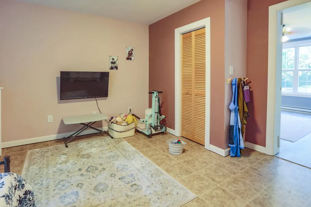 53 Lincolnville Avenue Belfast ME 04915