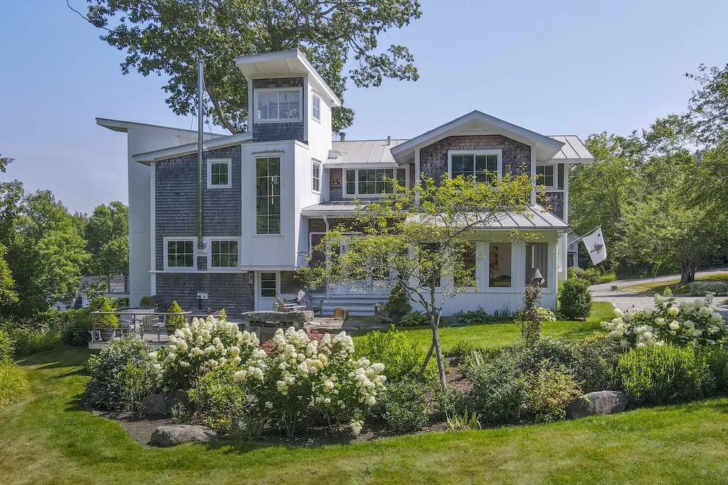 5 Cedar Street Camden ME 04843