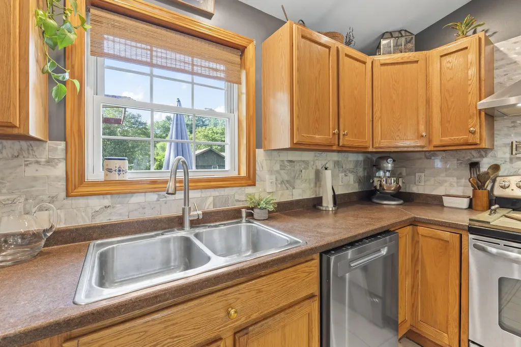 10 Roland Avenue Lewiston ME 04240