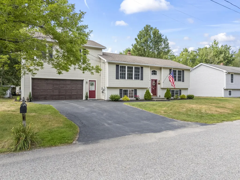 10 Roland Avenue Lewiston ME 04240
