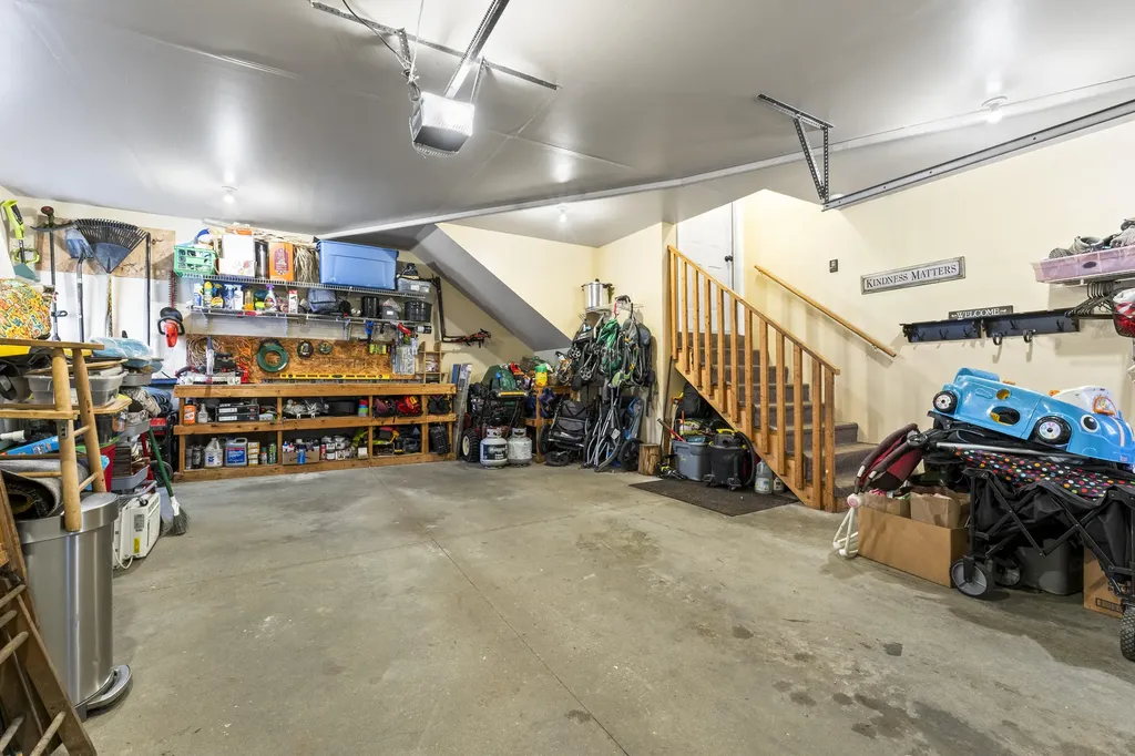 10 Roland Avenue Lewiston ME 04240