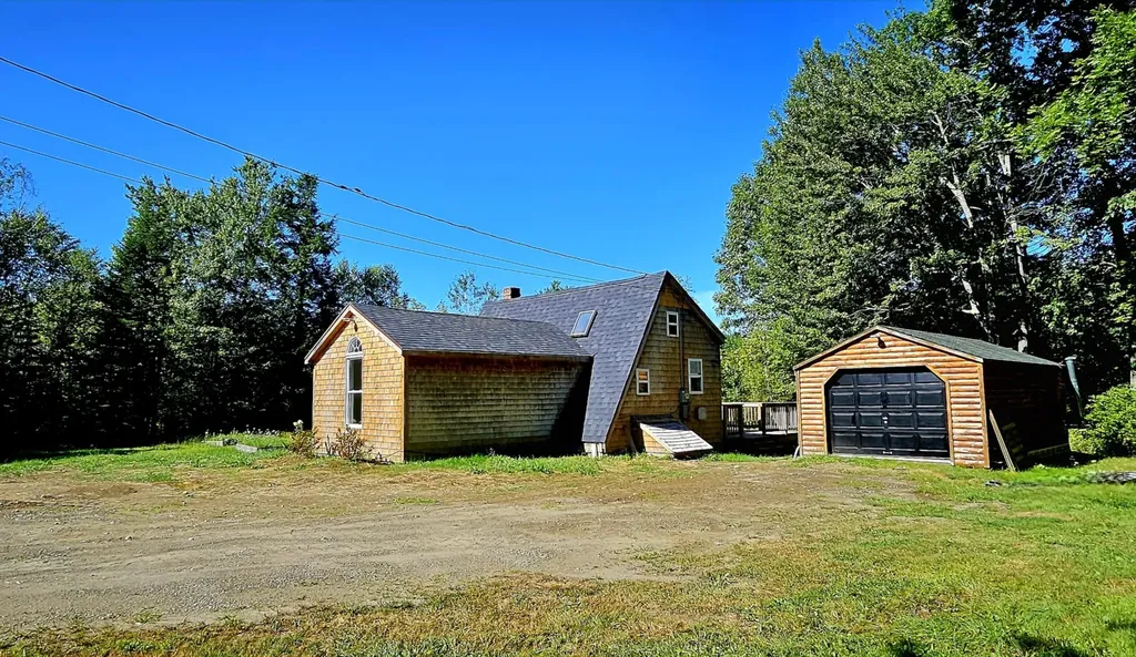 3 Nickerson Road Windsor ME 04363
