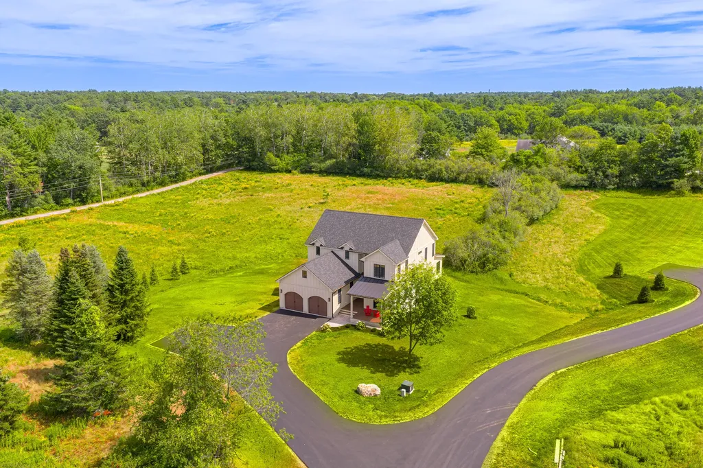 24 Daybreak Lane Cumberland ME 04021
