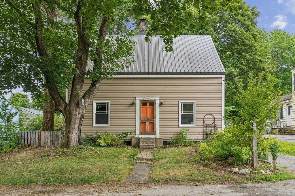 162 Central Street Westbrook ME 04092
