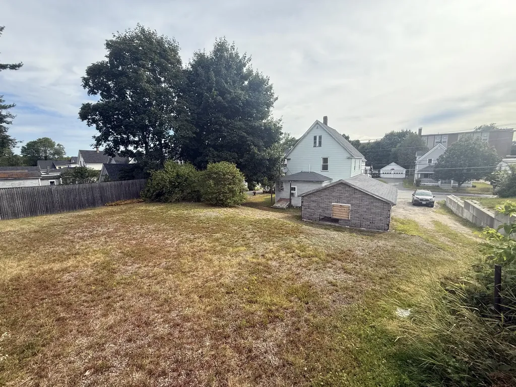 304 Katahdin Avenue Millinocket ME 04462