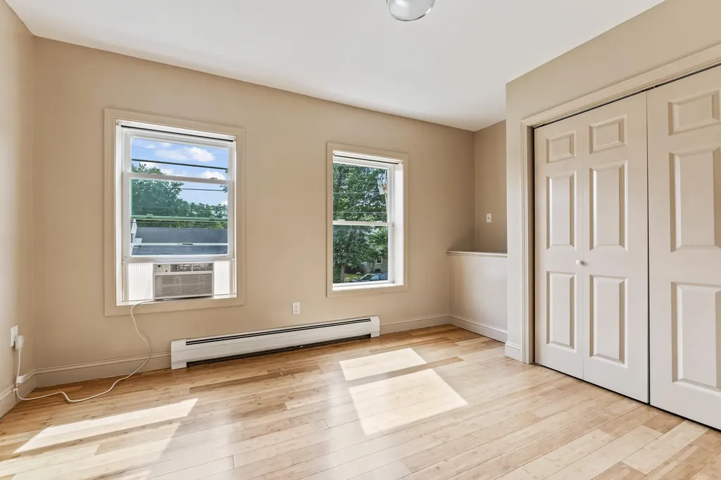 87 Farview Drive Sanford ME 04073