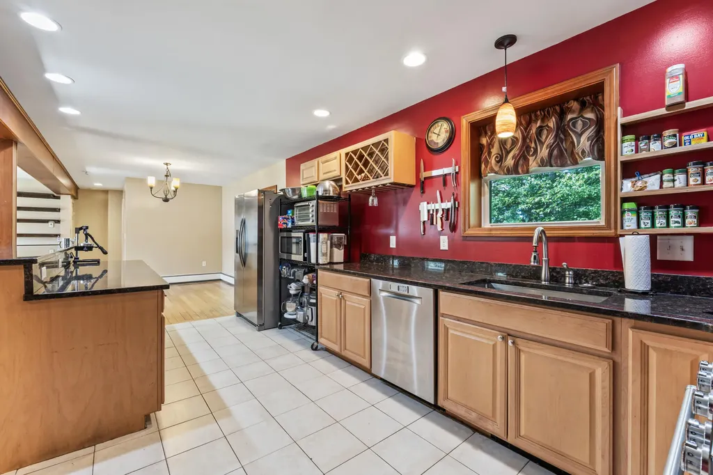 87 Farview Drive Sanford ME 04073