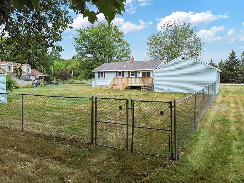 62 Fletcher Road Auburn ME 04210