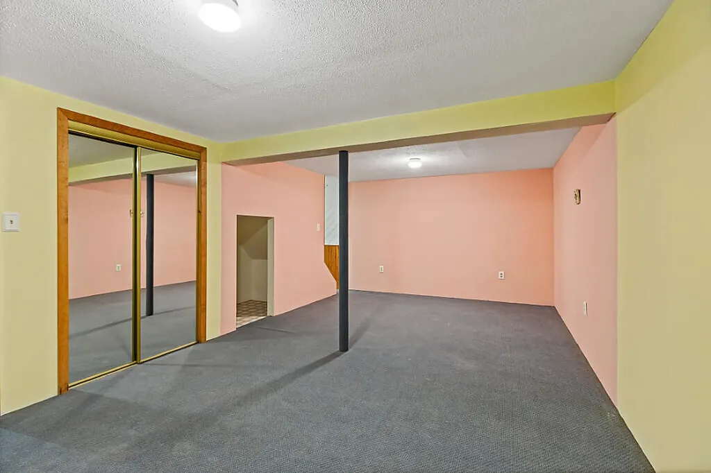 62 Fletcher Road Auburn ME 04210