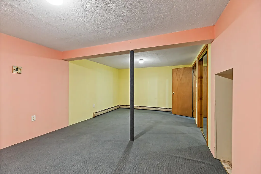 62 Fletcher Road Auburn ME 04210