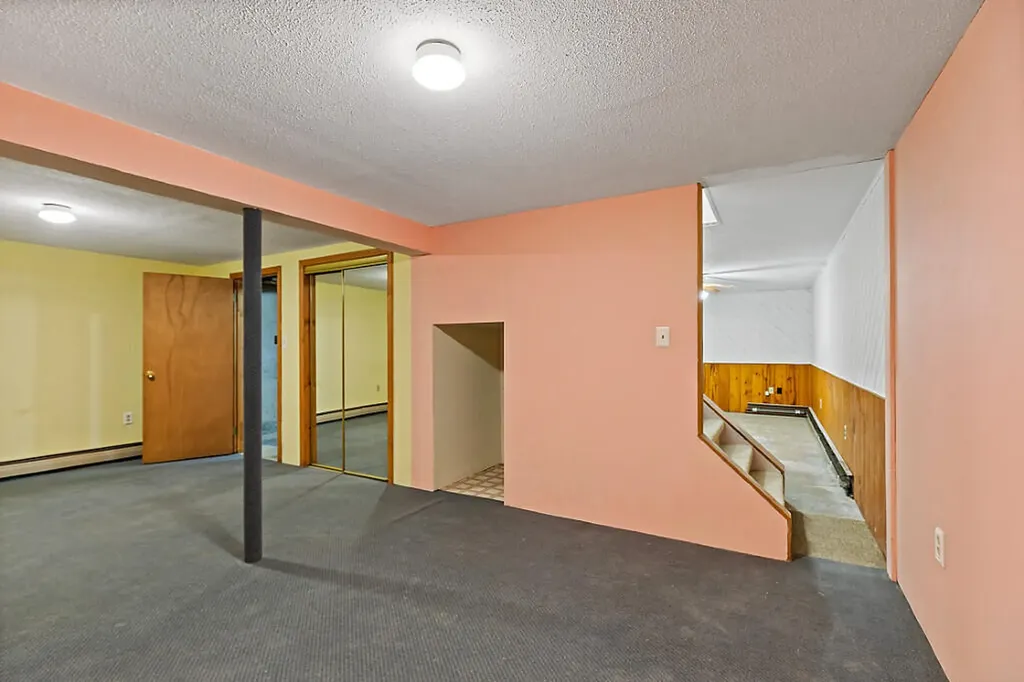 62 Fletcher Road Auburn ME 04210