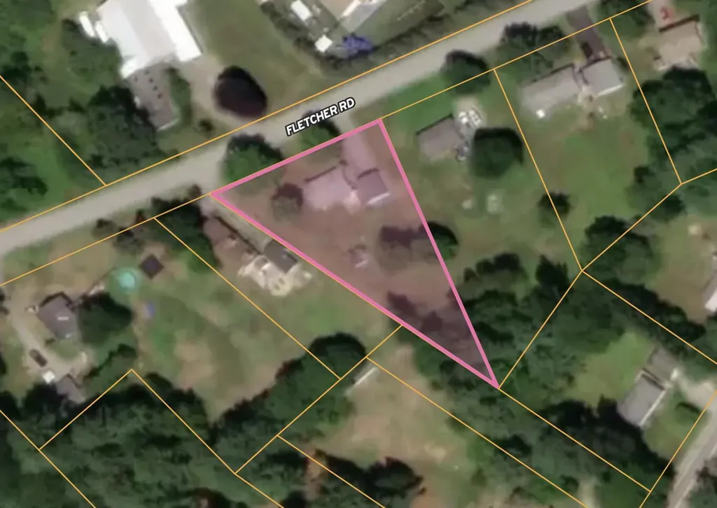 62 Fletcher Road Auburn ME 04210