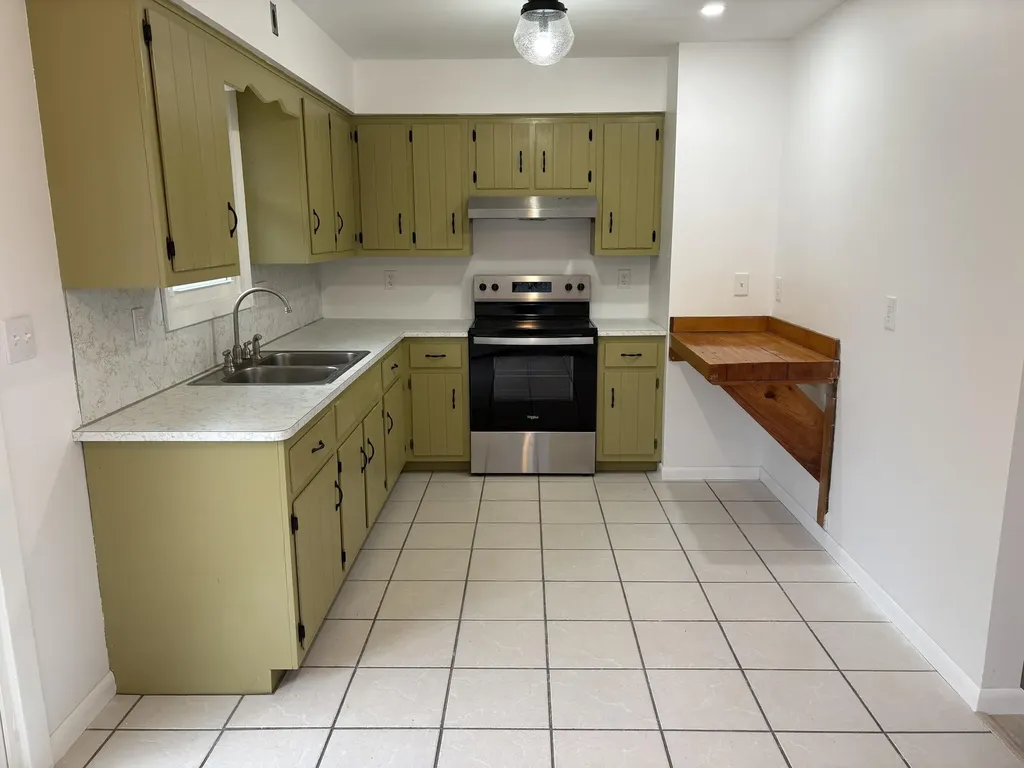 62 Fletcher Road Auburn ME 04210