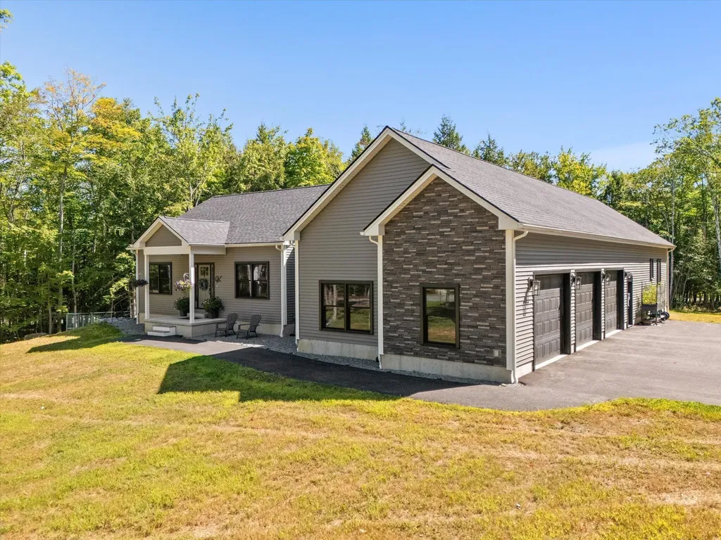 230 Hornbeam Way Bangor ME 04401