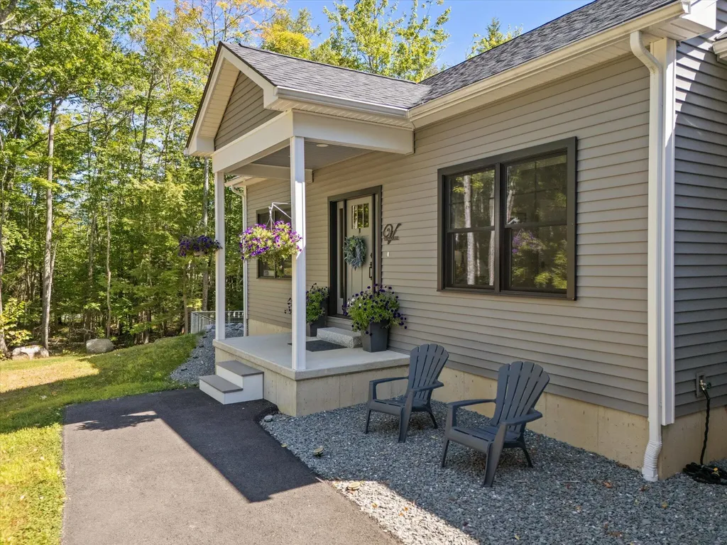 230 Hornbeam Way Bangor ME 04401