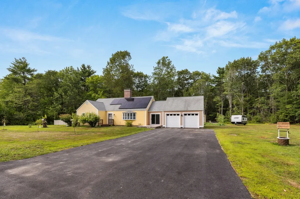 1 Pinecrest Drive Eliot ME 03903