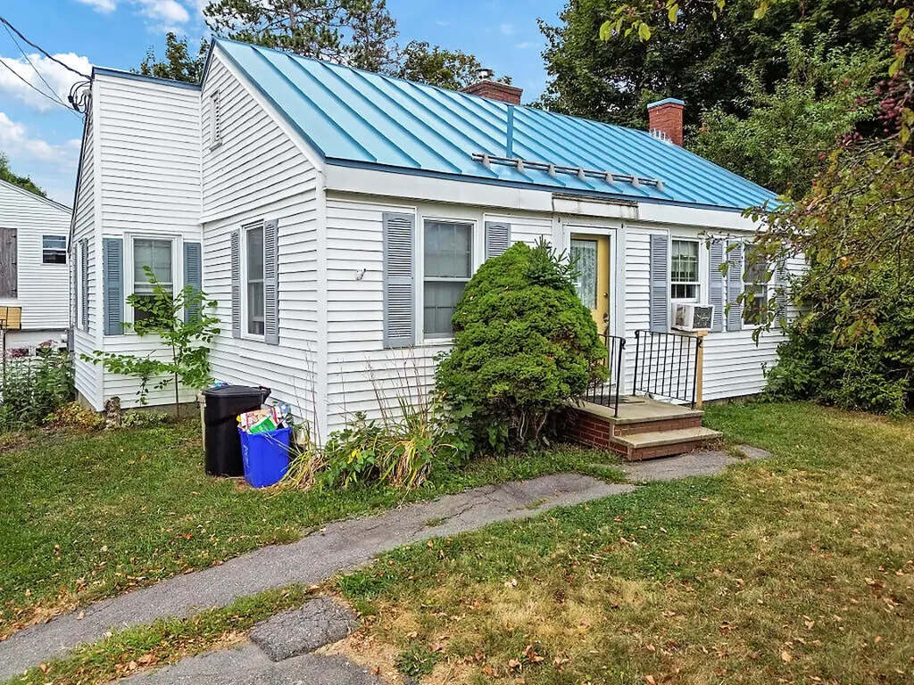 14 Brooklyn Avenue Waterville ME 04901