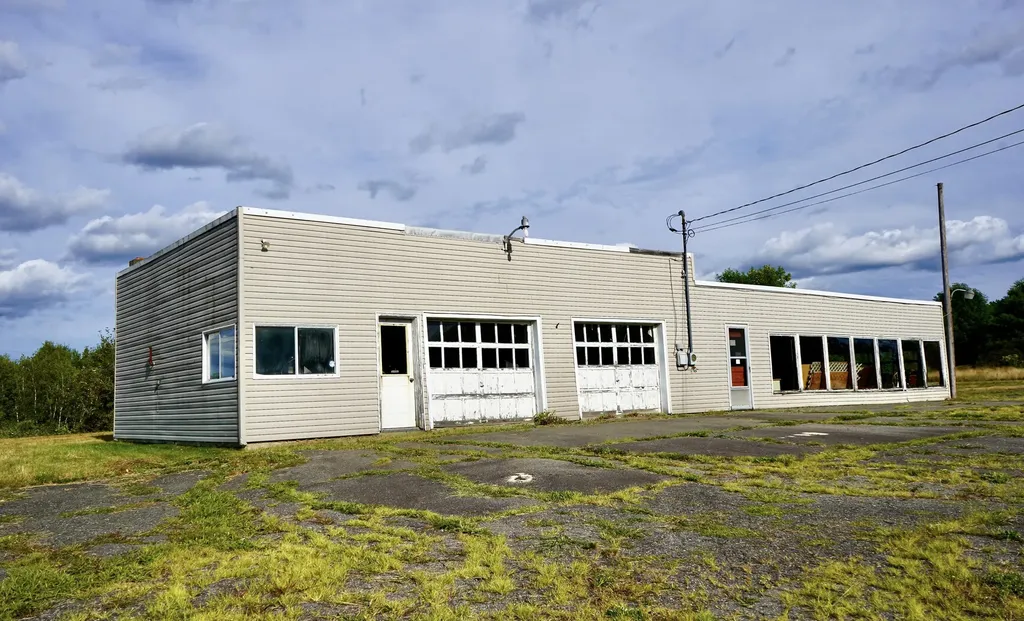 459 Hartland Avenue Pittsfield ME 04967