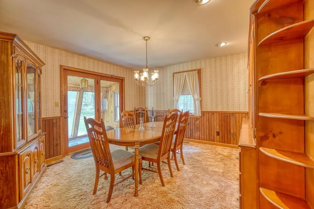 221 Brann Road Vassalboro ME 04989