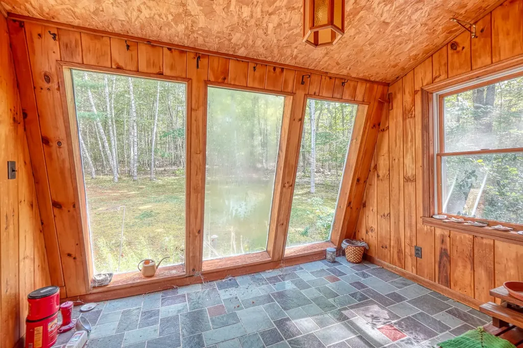 221 Brann Road Vassalboro ME 04989
