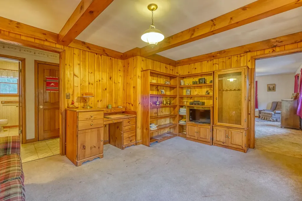 221 Brann Road Vassalboro ME 04989