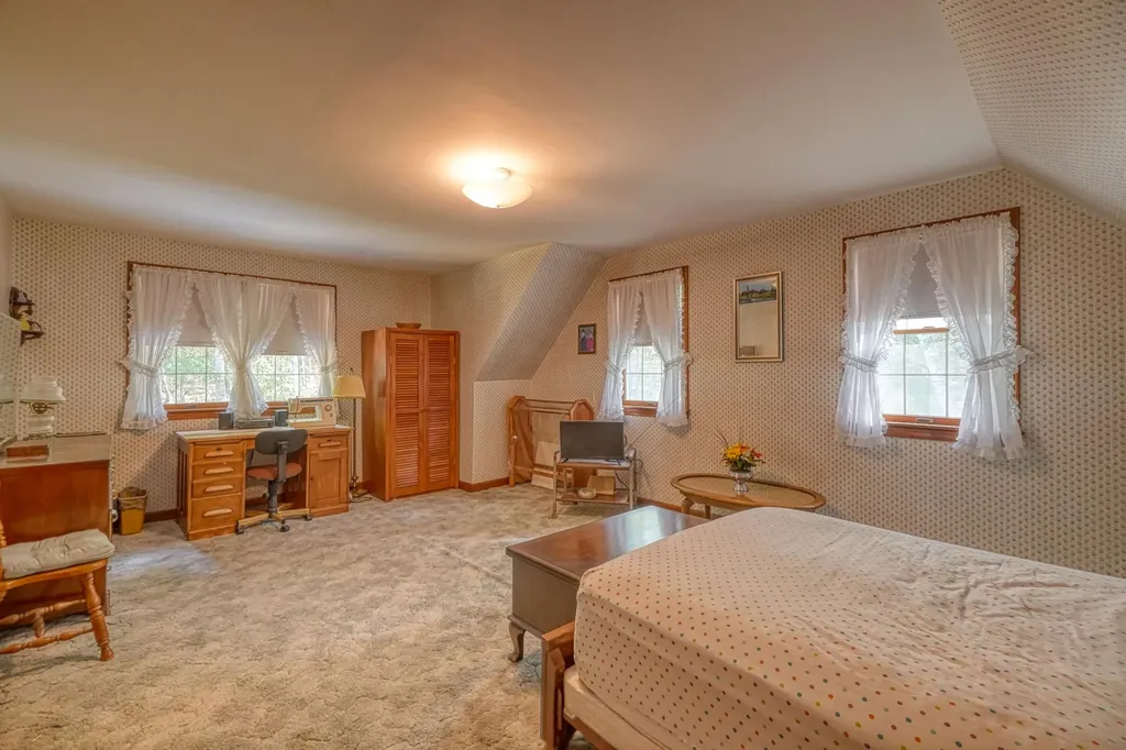 221 Brann Road Vassalboro ME 04989