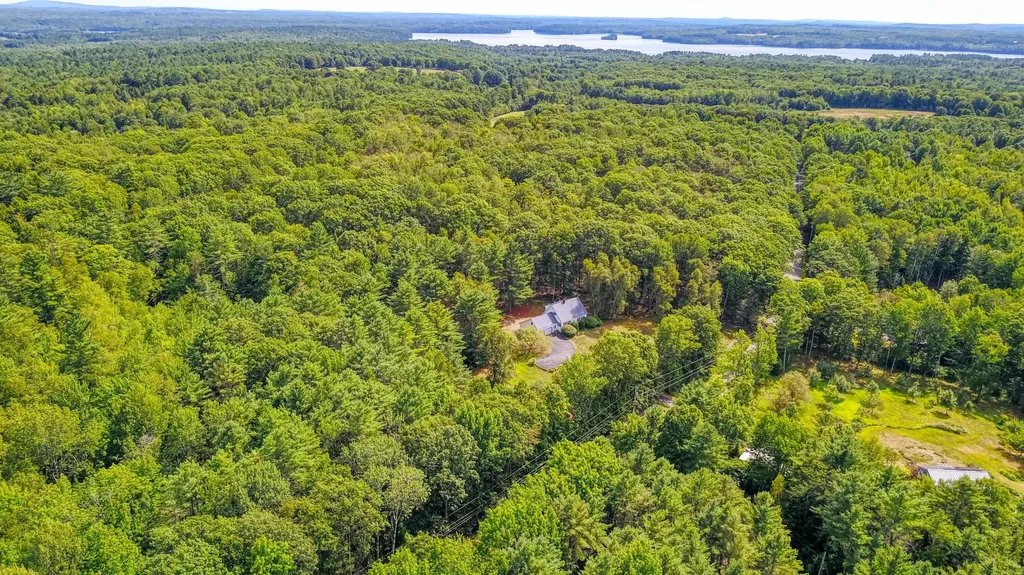 221 Brann Road Vassalboro ME 04989