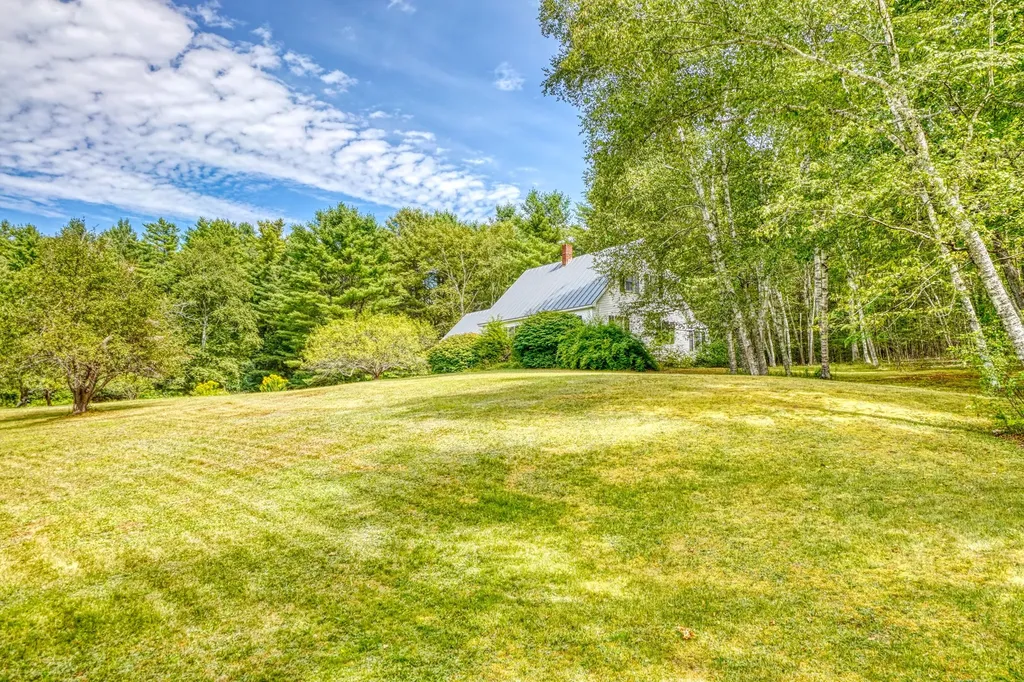 221 Brann Road Vassalboro ME 04989