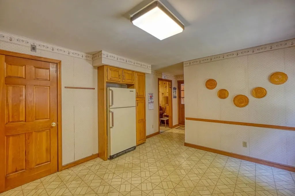 221 Brann Road Vassalboro ME 04989
