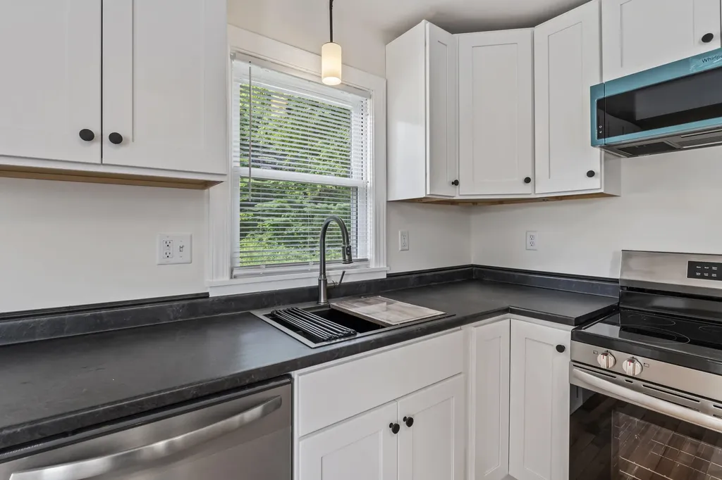 153 Poland Road Auburn ME 04210