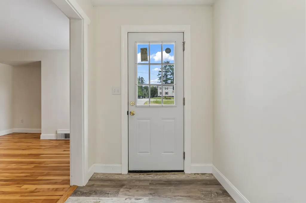 153 Poland Road Auburn ME 04210