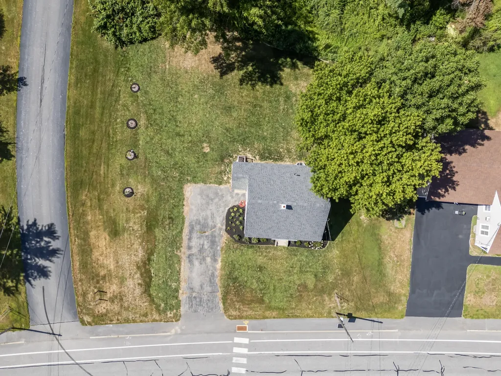 153 Poland Road Auburn ME 04210