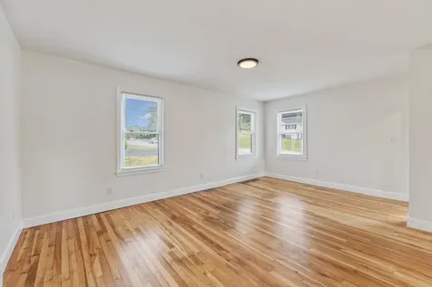 153 Poland Road Auburn ME 04210