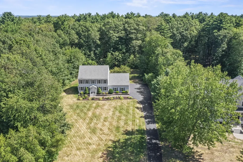6 Roseberry Lane Kittery ME 03904