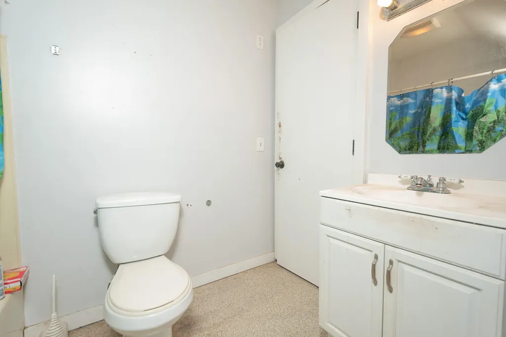 14 Pinkie Lane Southport ME 04576