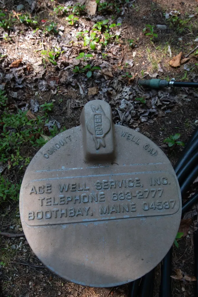 14 Pinkie Lane Southport ME 04576