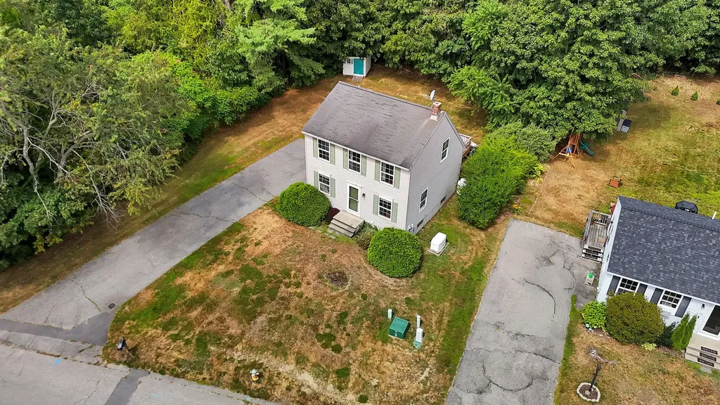 12 Willowdale Drive Gorham ME 04038