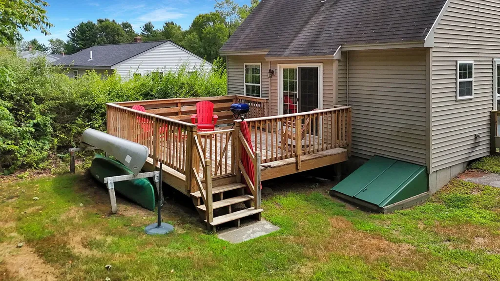 12 Willowdale Drive Gorham ME 04038