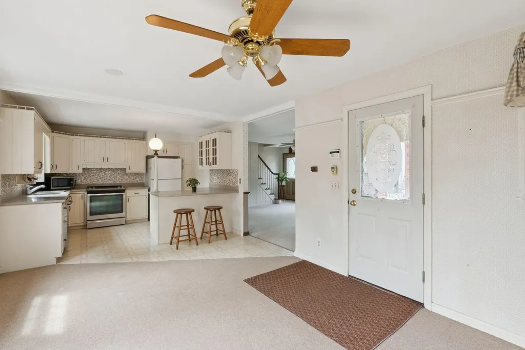 2 Gilmar Avenue Lewiston ME 04240