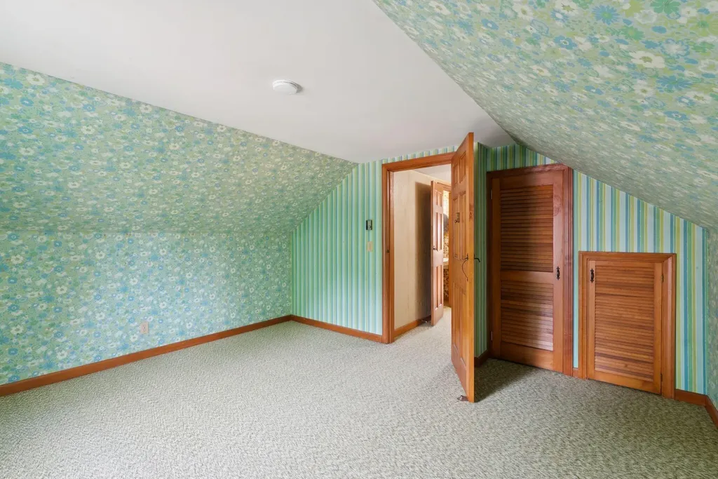 2 Gilmar Avenue Lewiston ME 04240