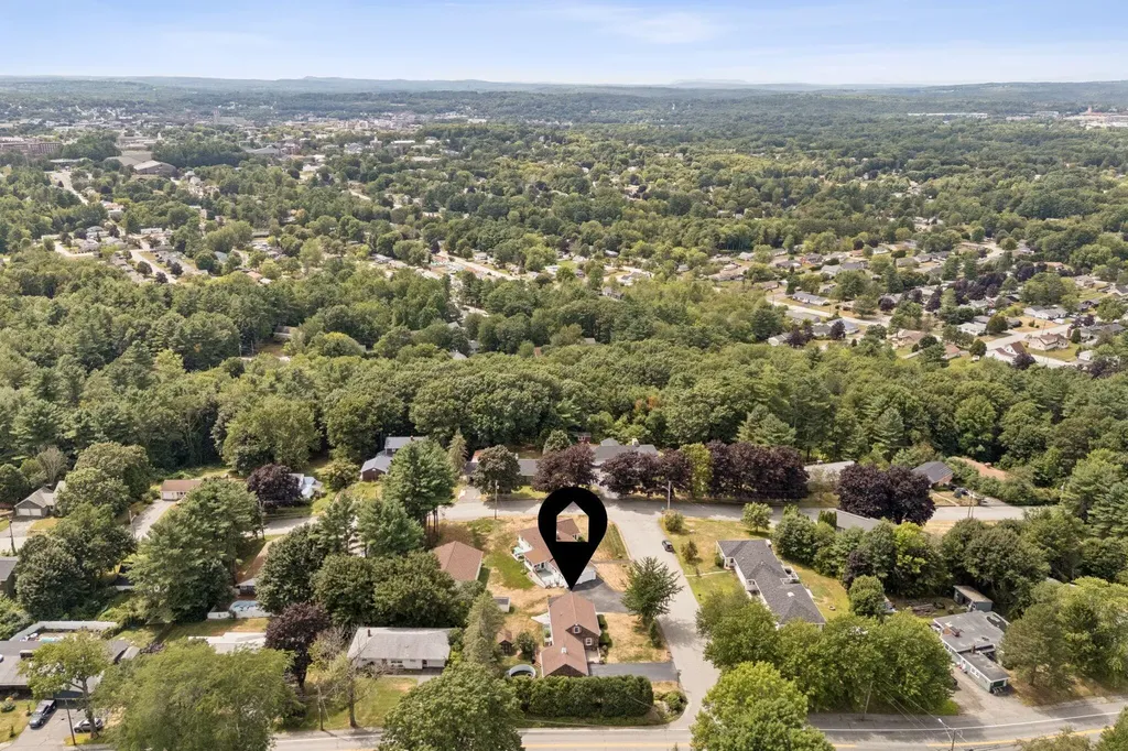 2 Gilmar Avenue Lewiston ME 04240