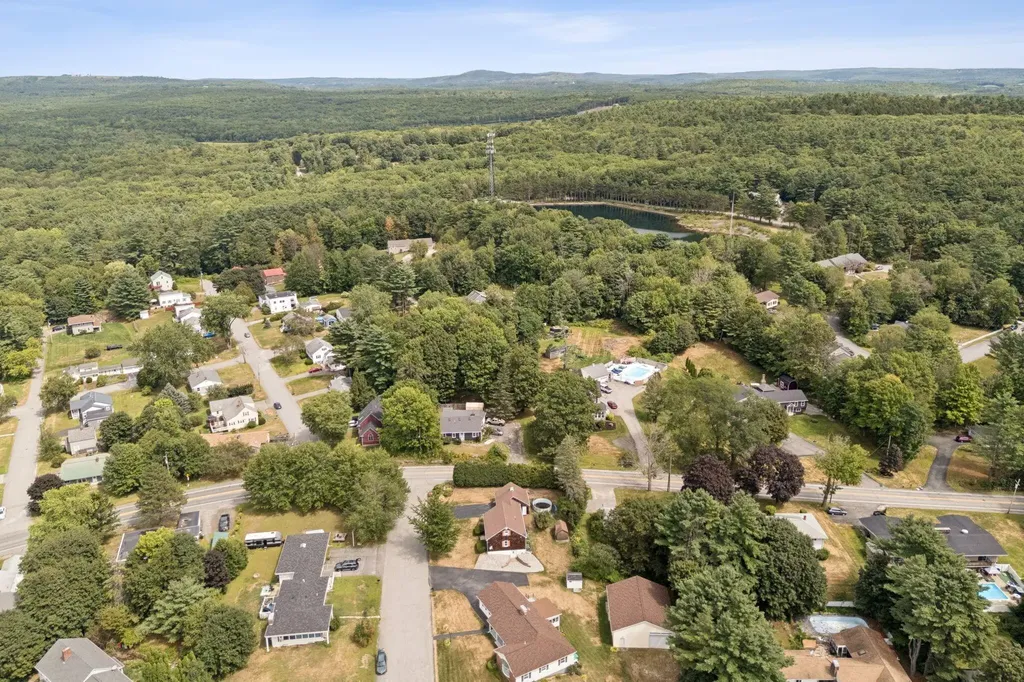 2 Gilmar Avenue Lewiston ME 04240