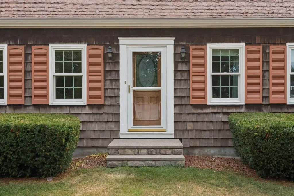 2 Gilmar Avenue Lewiston ME 04240