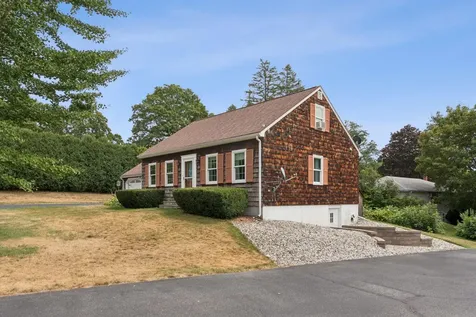 2 Gilmar Avenue Lewiston ME 04240