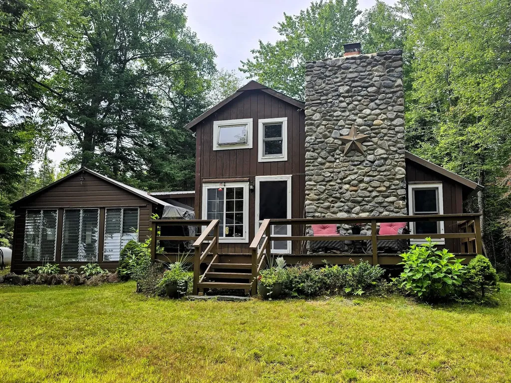 78 Desmond Road Milo ME 04463