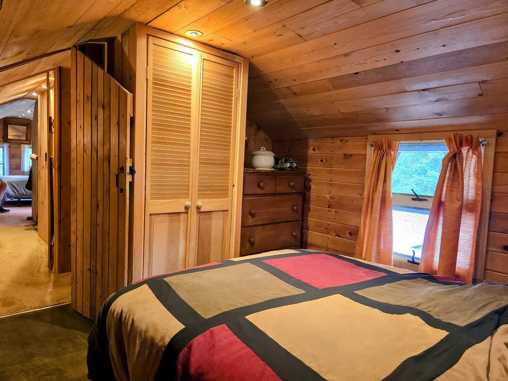78 Desmond Road Milo ME 04463
