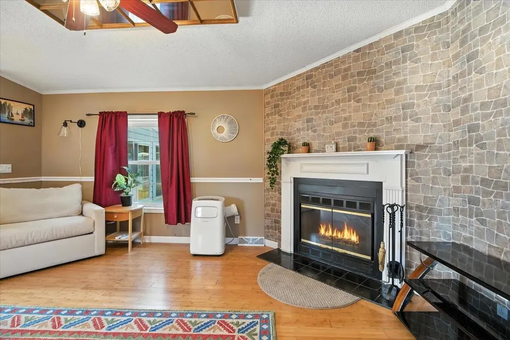20 Arrowhead Drive Lisbon ME 04250